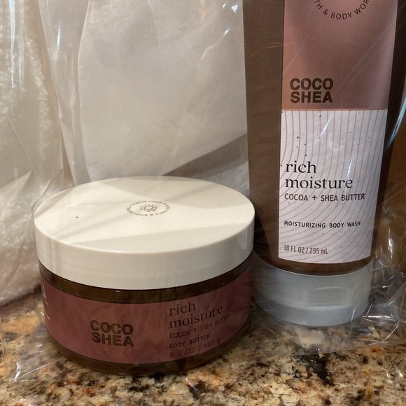 3-pc Set “COCO SHEA RICH MOISTURE” by BBW, Body Wash & Butter + Gift Bag, NWTag - Picture 2 of 10